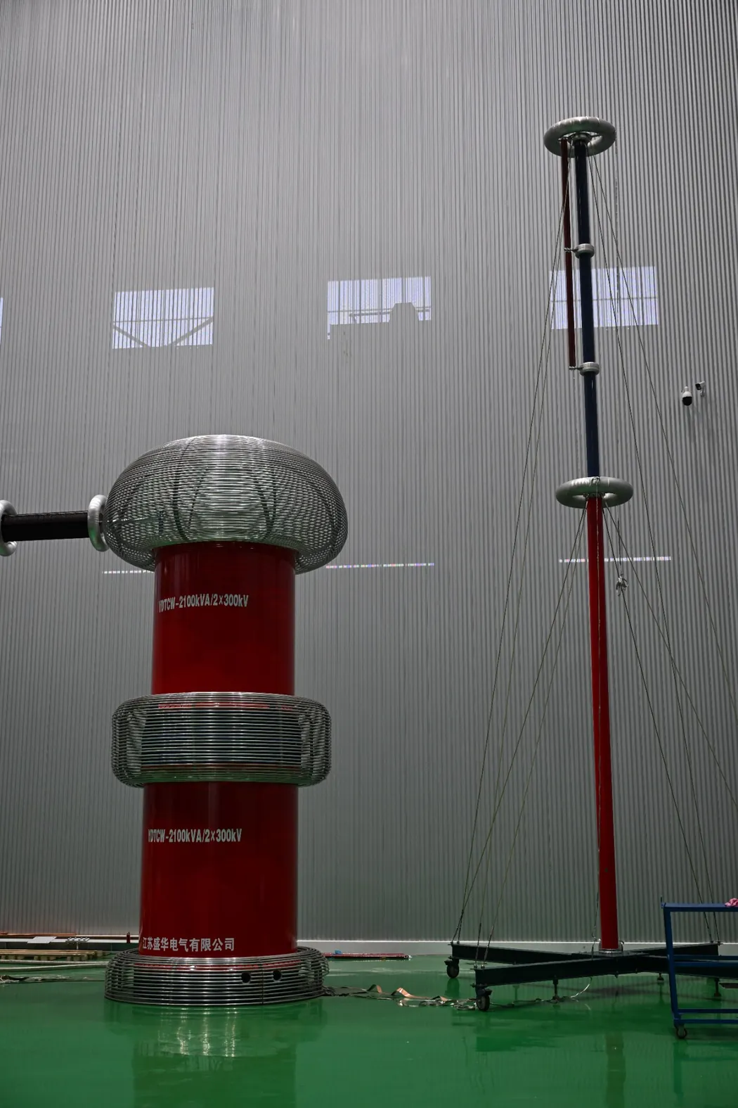 Lightning impulse voltage test equipment for transformer insulation verification