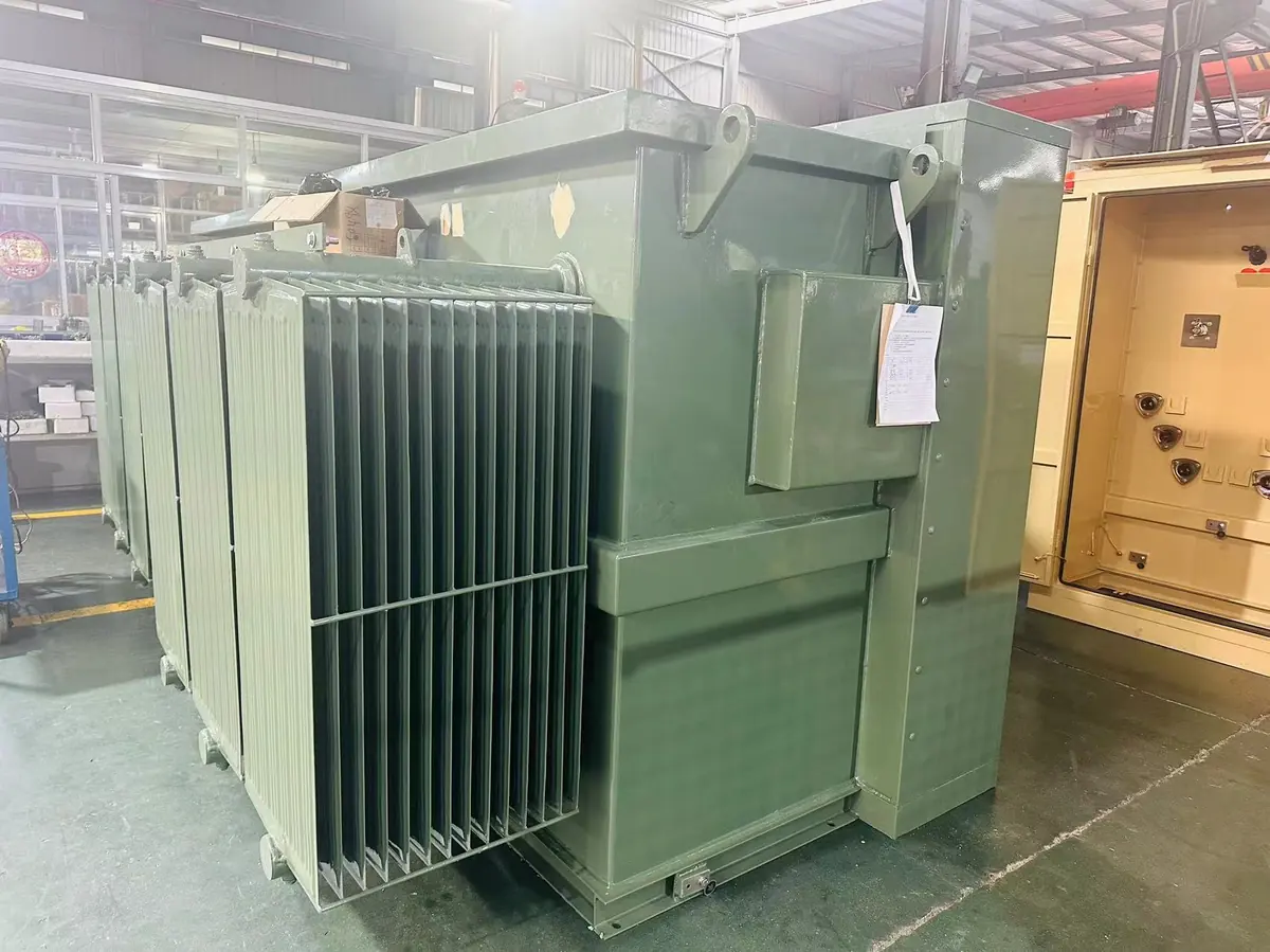 Oil-immersed transformer cooling radiator and tank structure for long service life design
